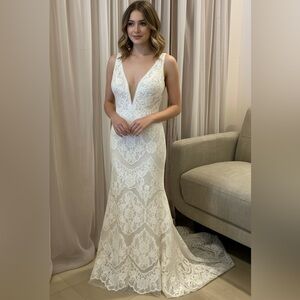 Pronovias Lace Gown - Boho lace wedding dress